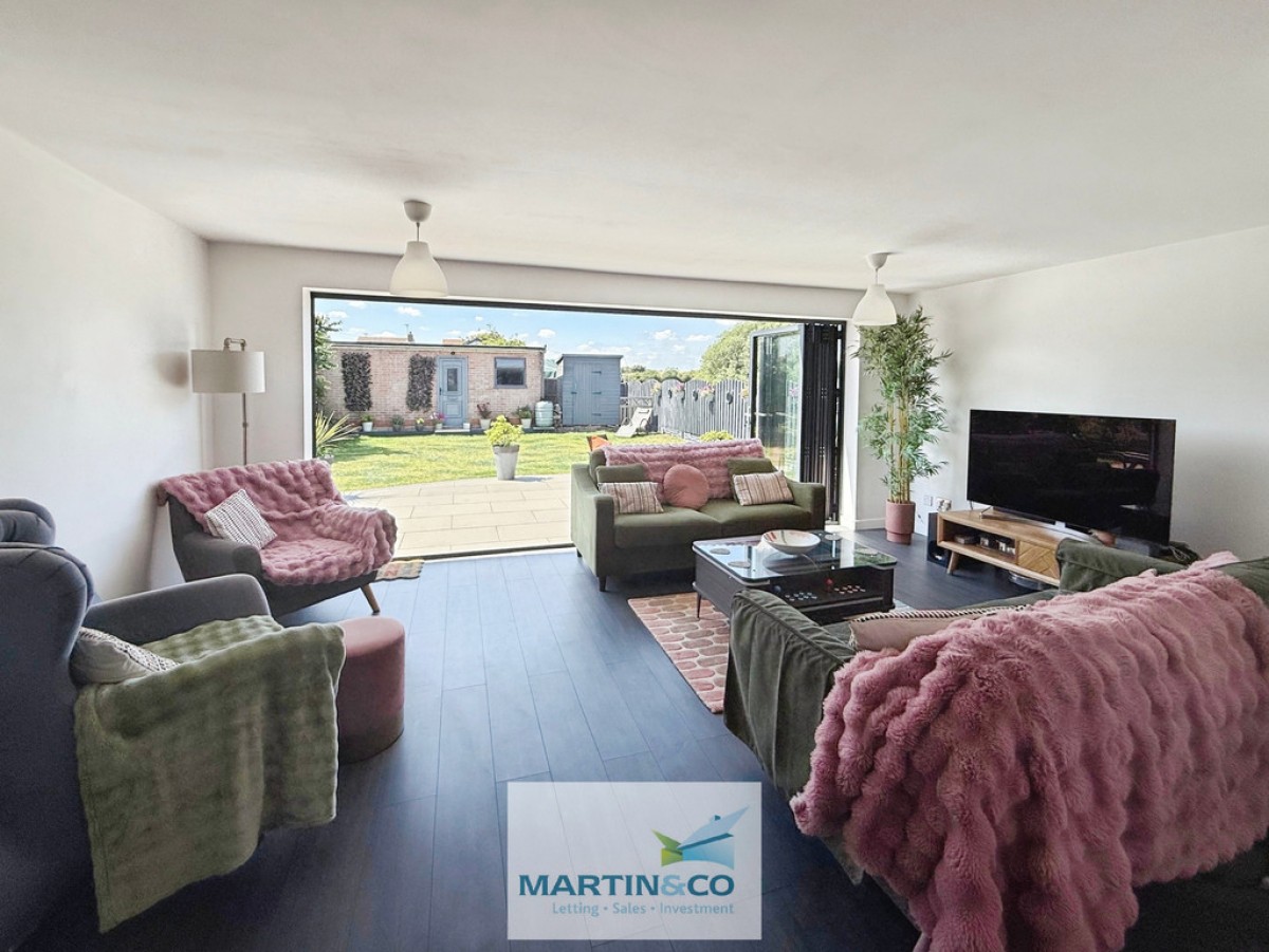 Cumberland Avenue , Warsop