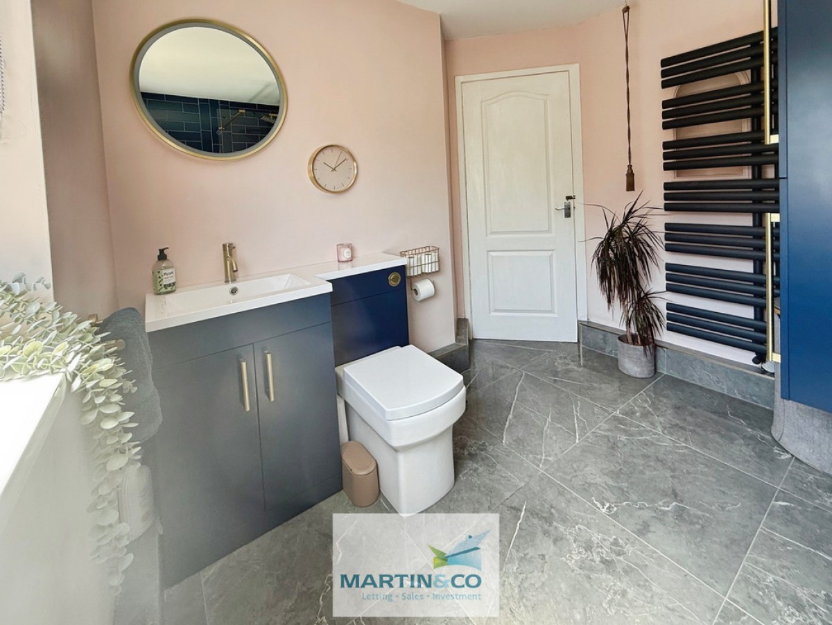 Cumberland Avenue , Warsop