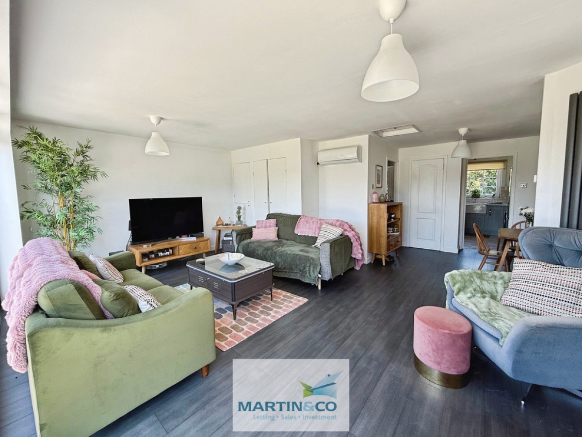 Cumberland Avenue , Warsop