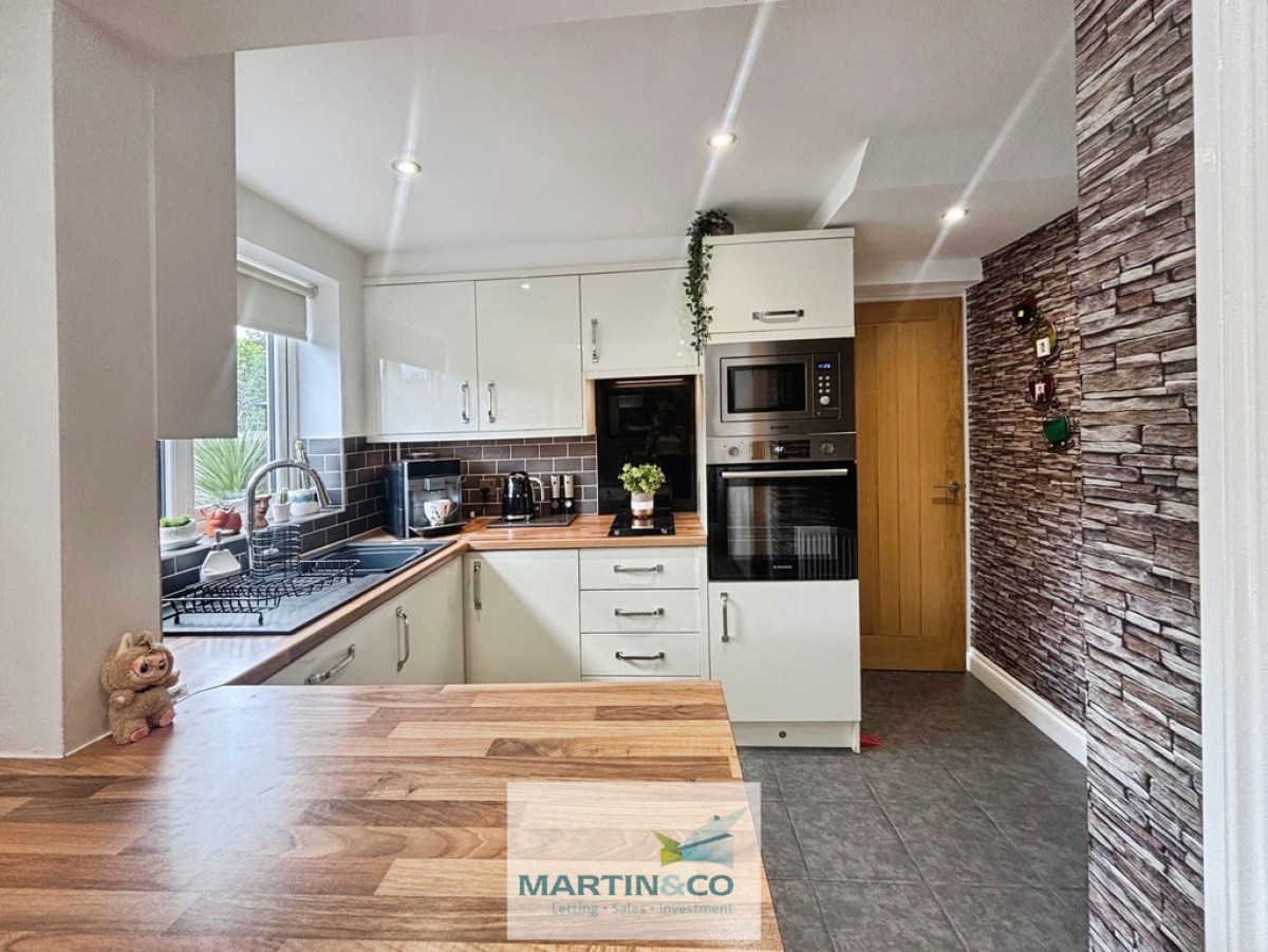 Beechwood Crescent, Ranby, Retford