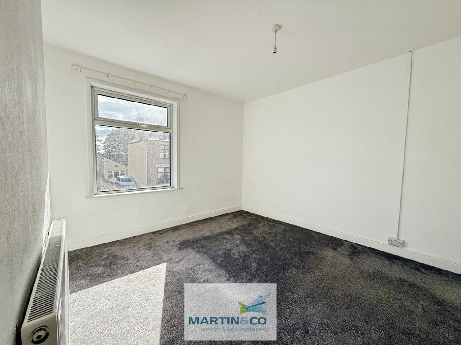 2 bedroom House for Sale Wales Road , Kiveton Park, Sheffield