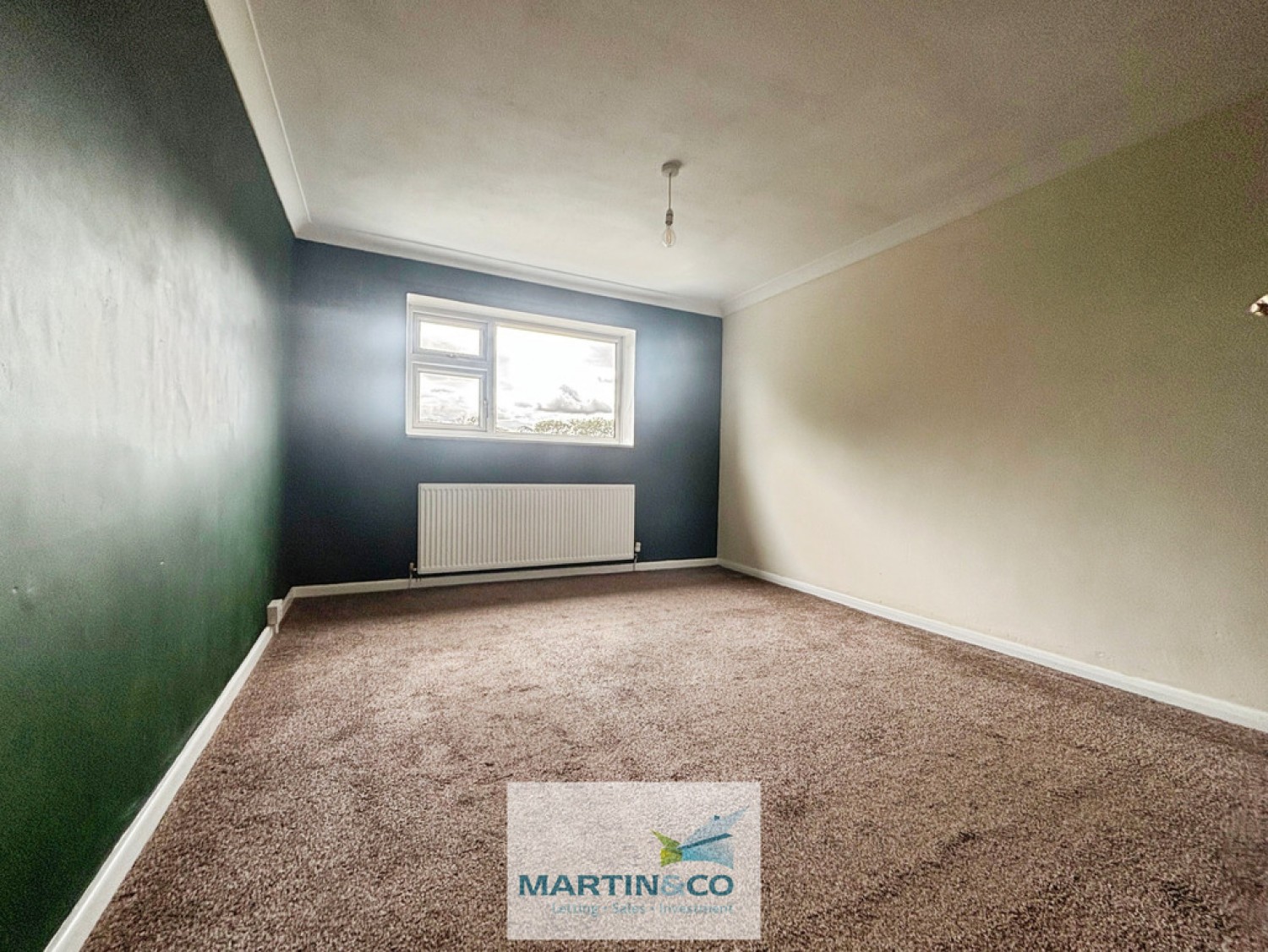 3 bedroom House for Sale Holmefield Road, Whitwell