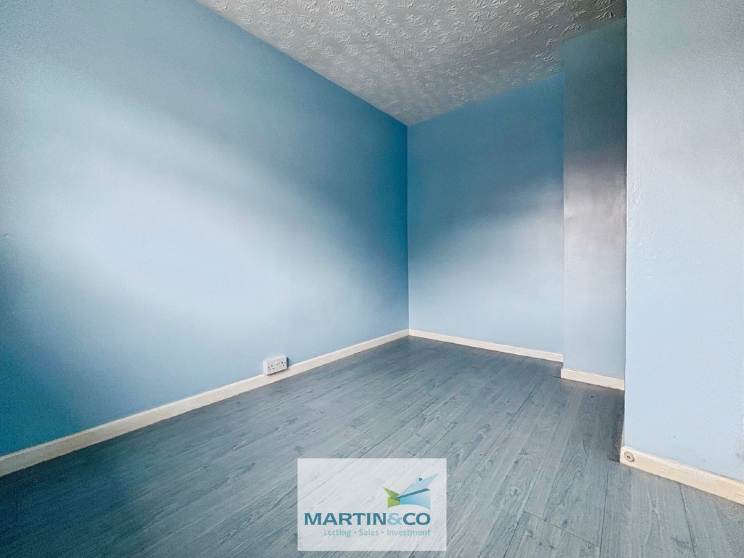 3 bedroom House for Sale Holmefield Road, Whitwell