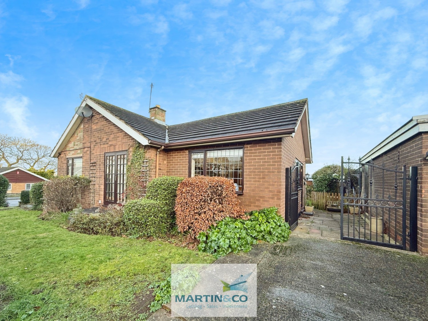 3 bedroom Bungalow in Curzon Drive, Worksop