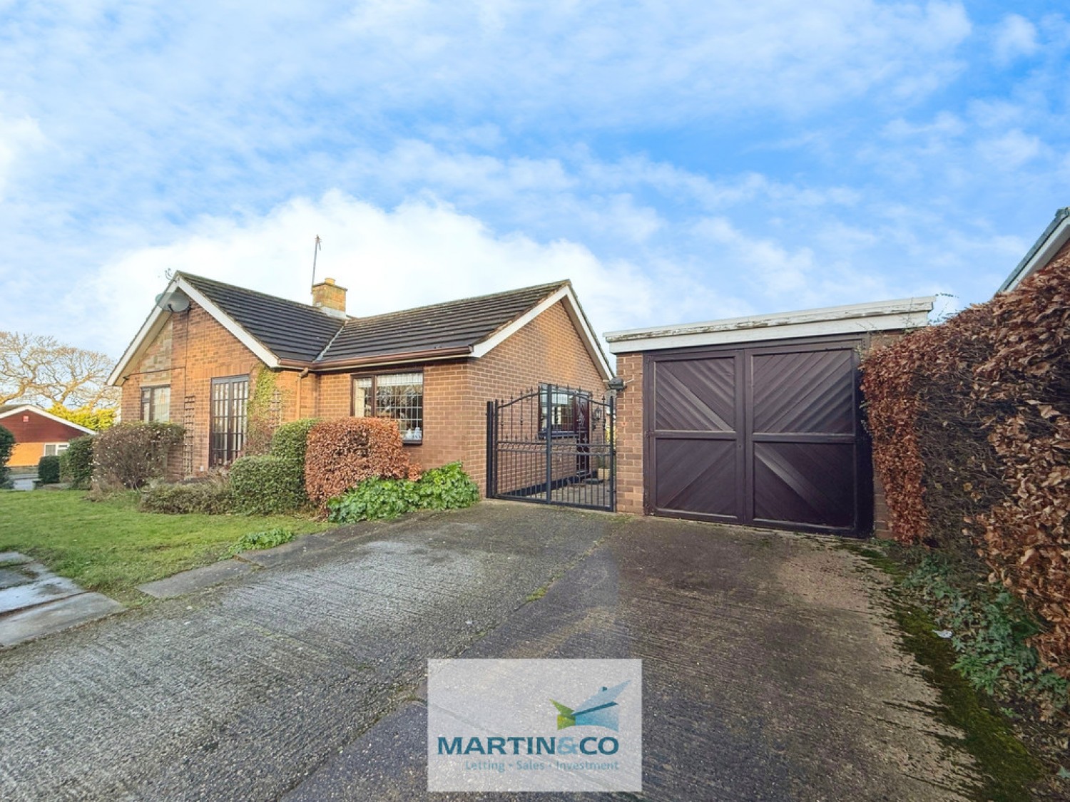 3 bedroom Bungalow in Curzon Drive, Worksop