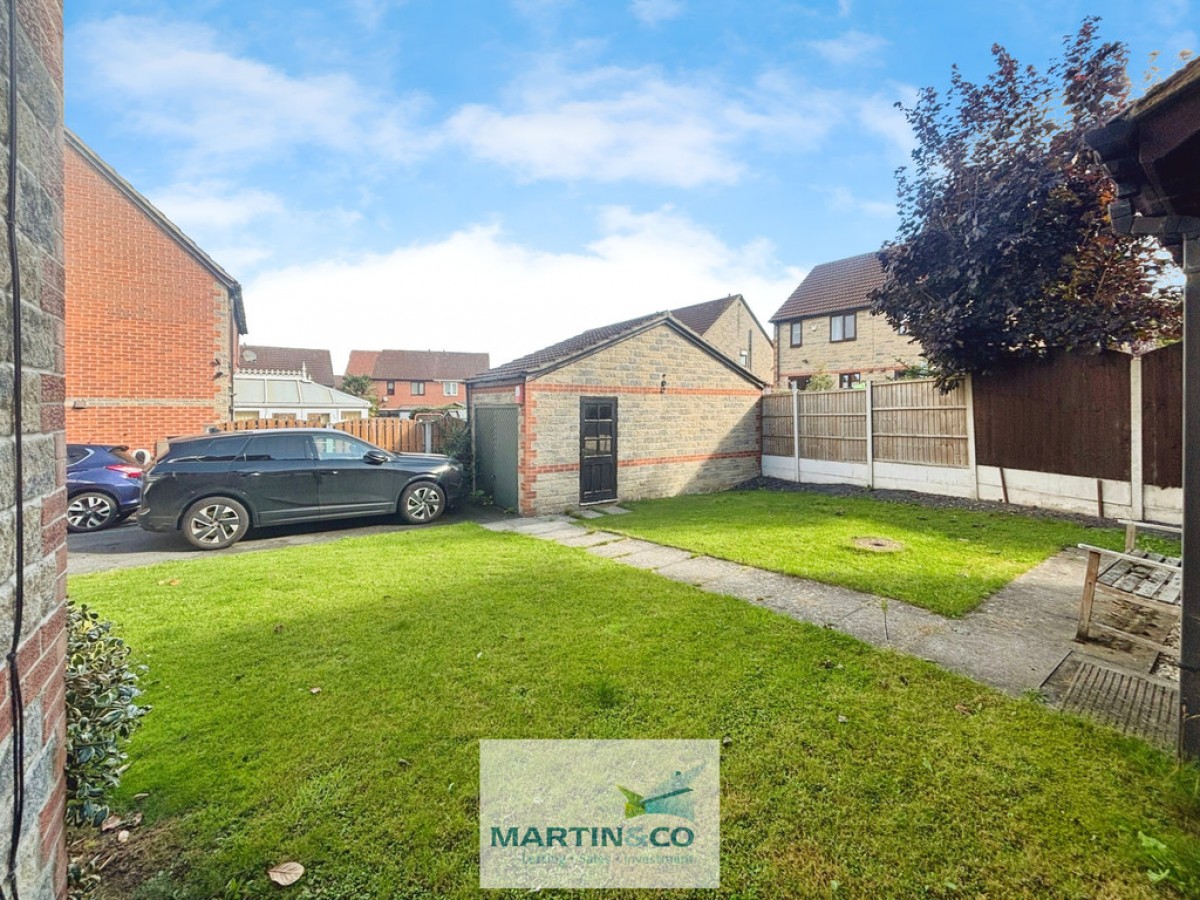 Poynton Drive, Dinnington, South Yorkshire
