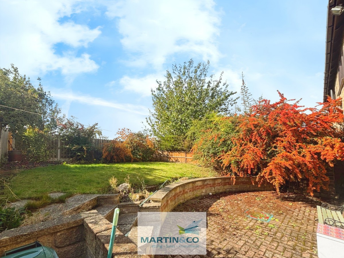 Poynton Drive, Dinnington, South Yorkshire