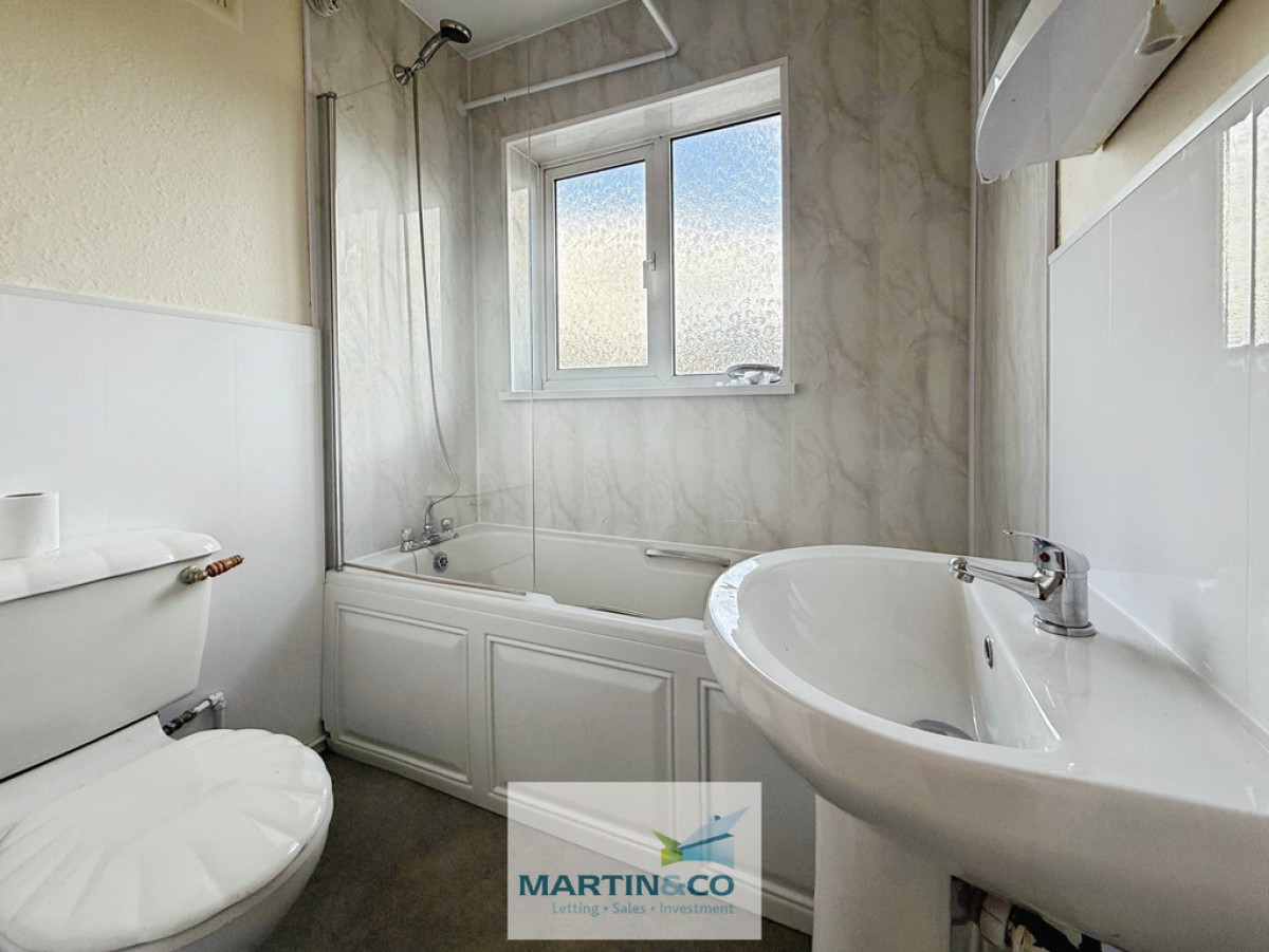 Raines Avenue , Worksop , Notts