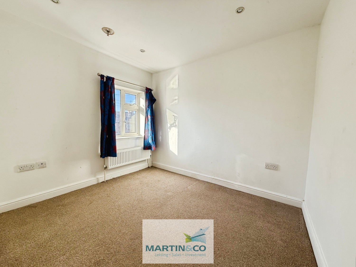 2 bedroom House for Sale Canal Road, Worksop