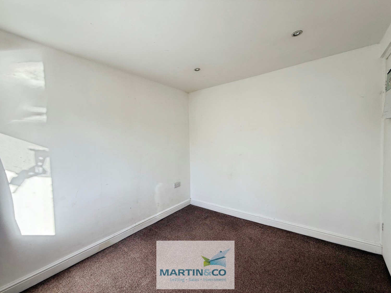 2 bedroom House for Sale Canal Road, Worksop