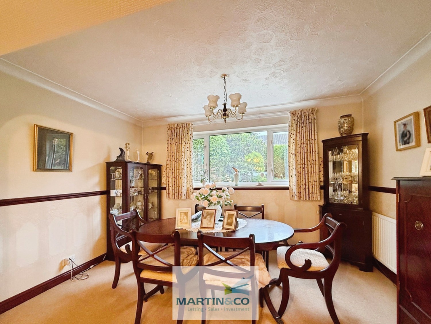 Almond Grove, Worksop