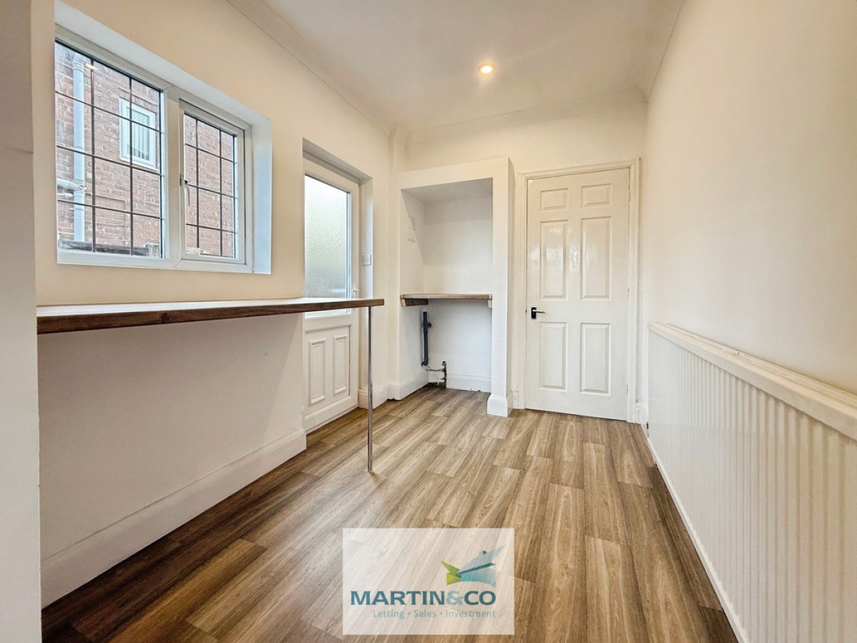 Mansfield Road , Worksop