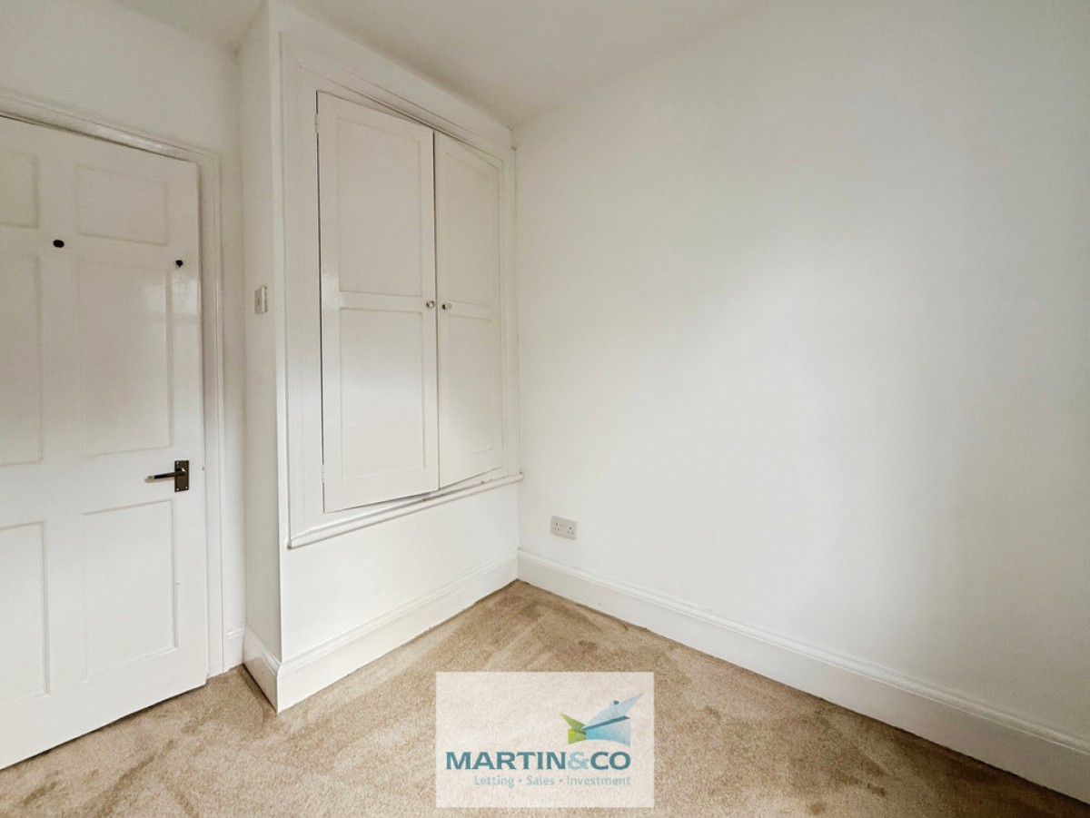 Mansfield Road , Worksop