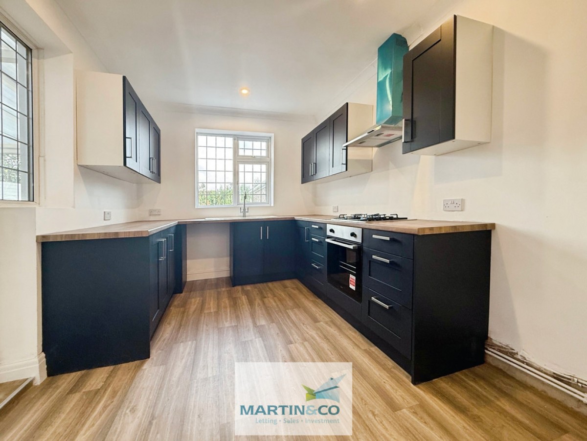 Mansfield Road , Worksop