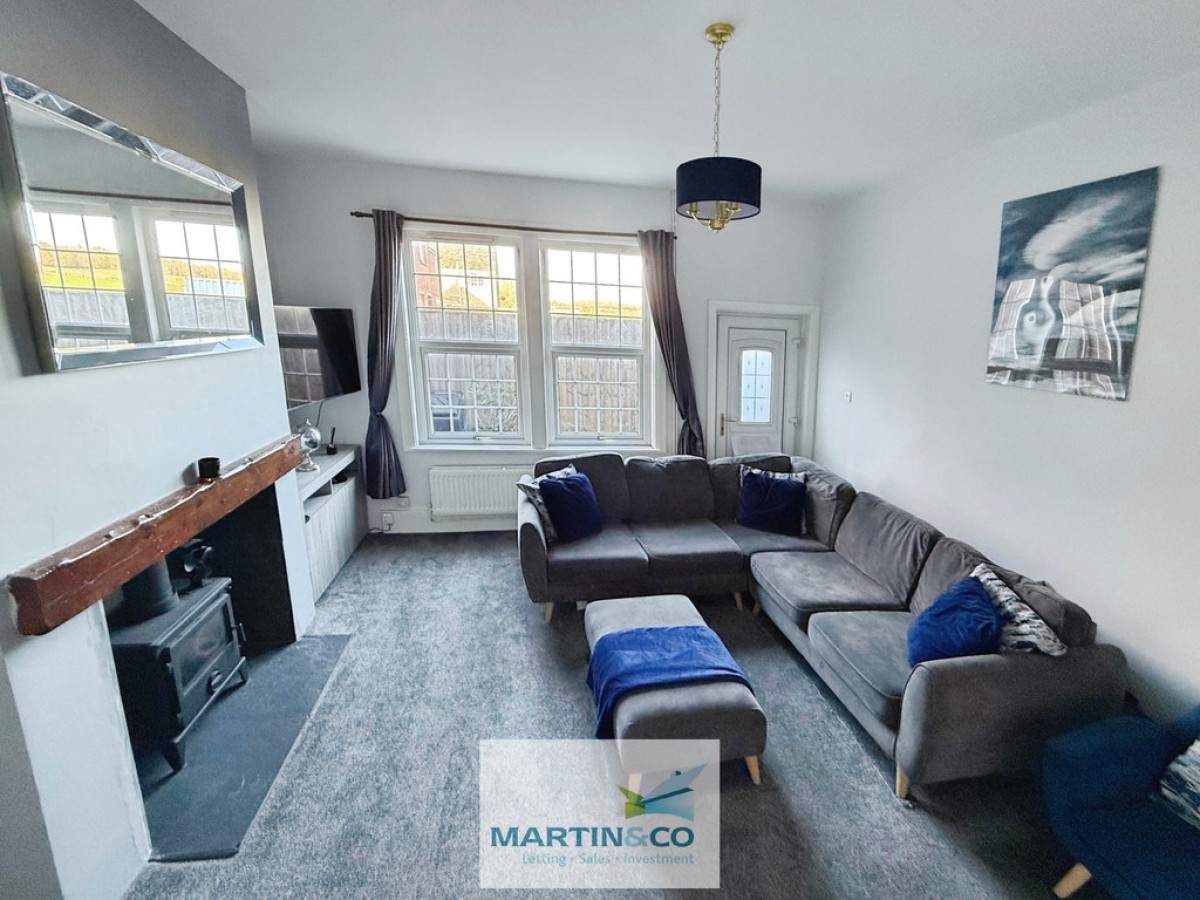 Sheffield Road , Creswell, Worksop