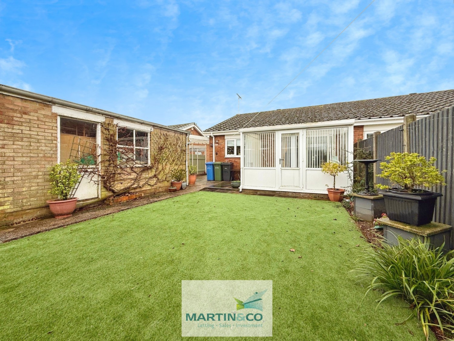 2 bedroom Bungalow for Sale Carisbrook Road , Carlton In Lindrick , Worksop