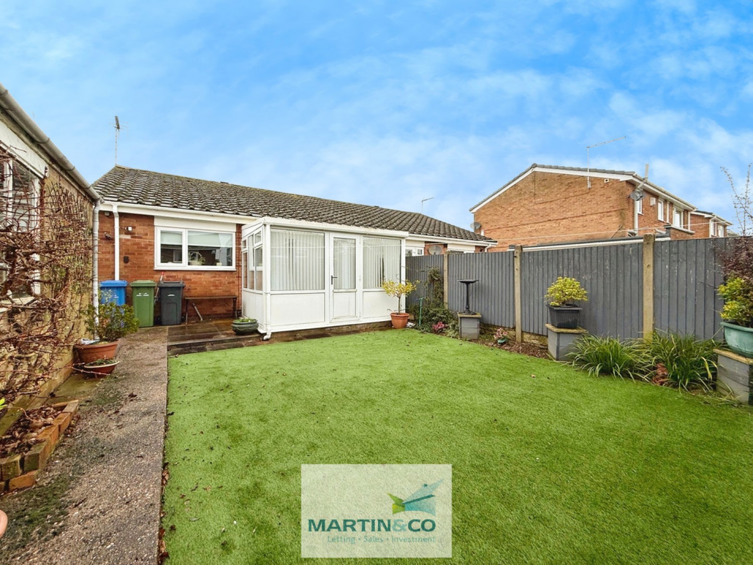 2 bedroom Bungalow for Sale Carisbrook Road , Carlton In Lindrick , Worksop