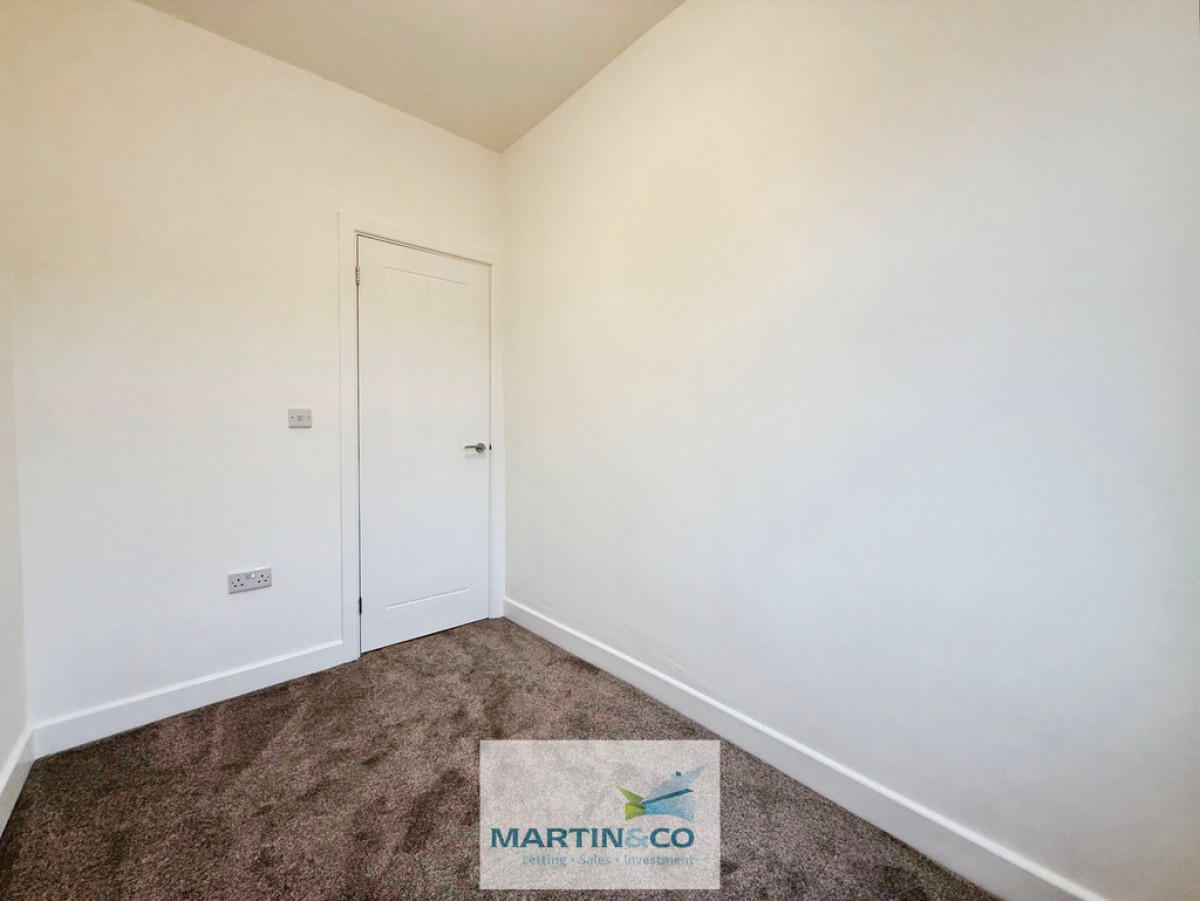 Queens Road, Hodthorpe