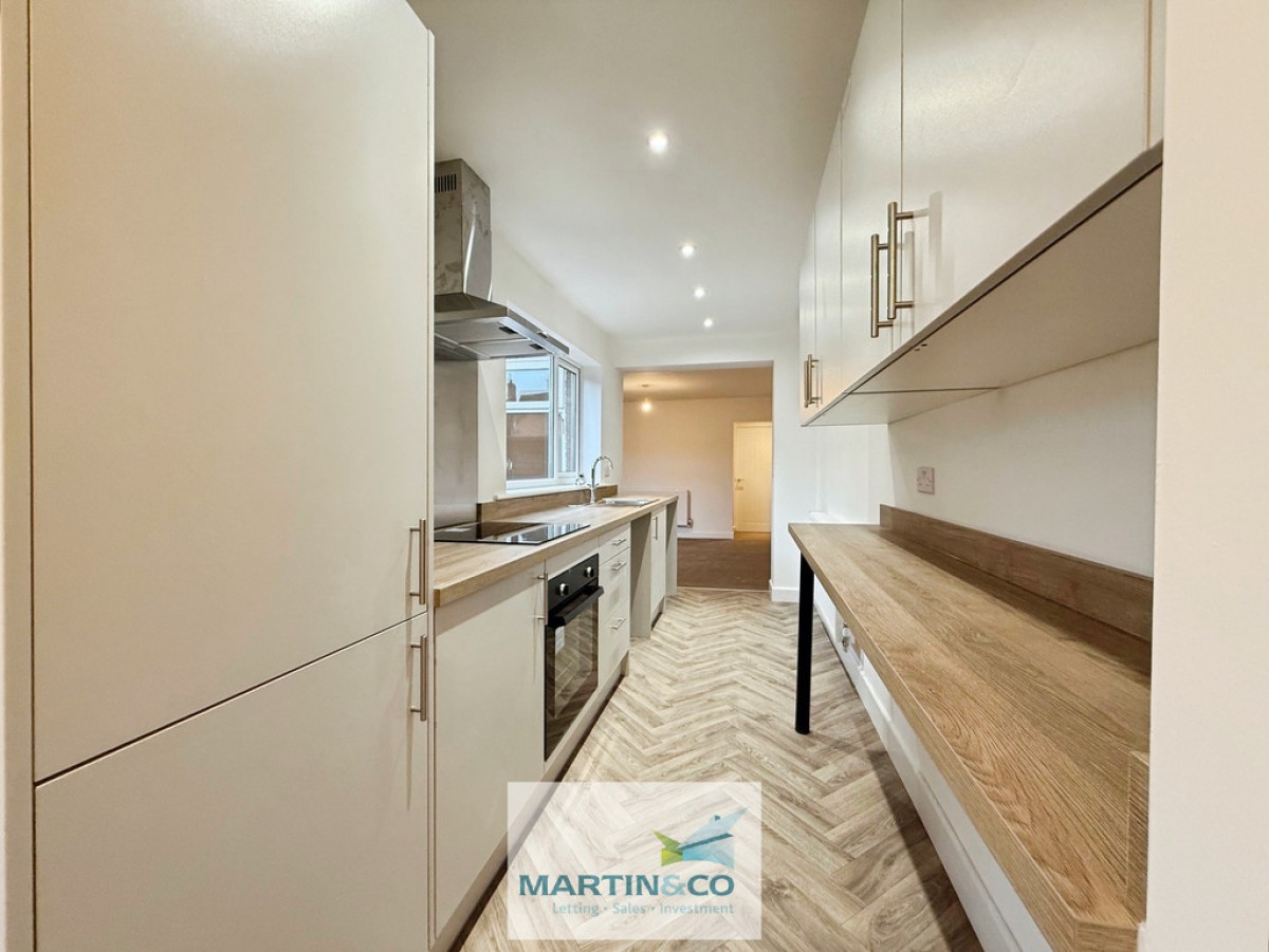 Queens Road, Hodthorpe