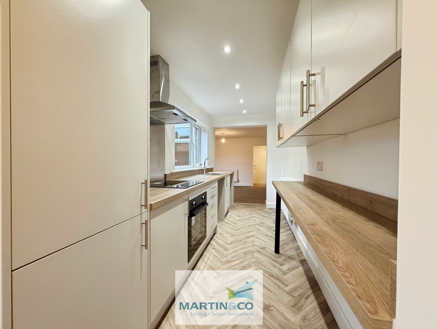 Queens Road, Hodthorpe