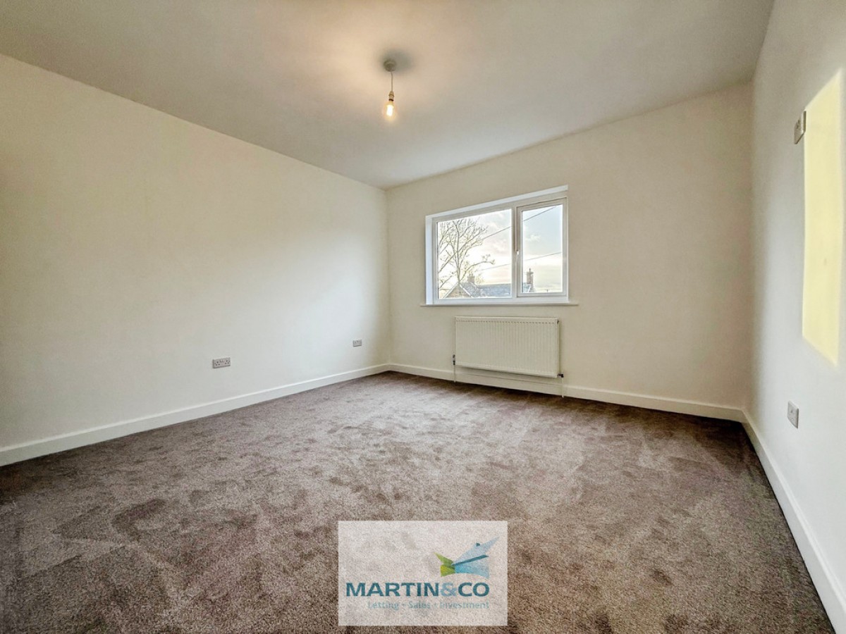 Queens Road, Hodthorpe