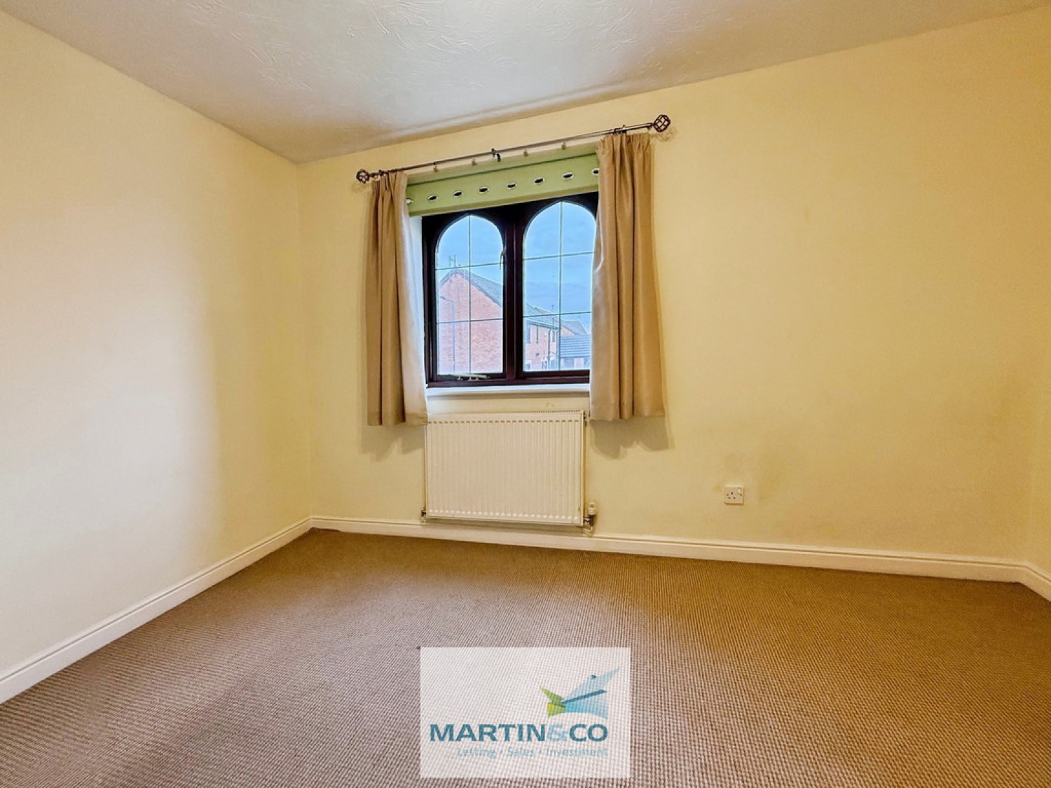 2 bedroom House for Sale Heaton Gardens, Edlington, Doncaster