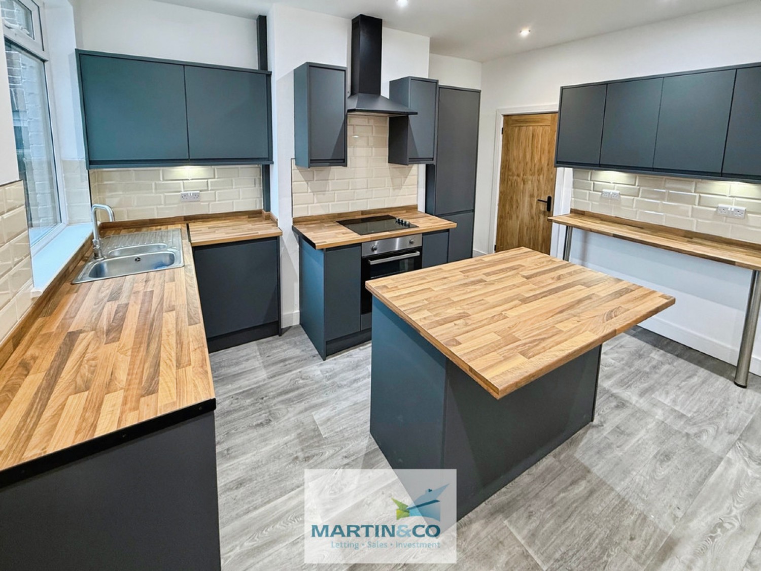 2 bedroom House in Lowgates, Staveley , Chesterfield