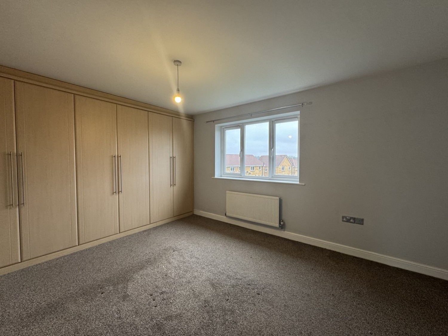 3 bedroom House for Letting Pigeon Bridge Way, Aston, Sheffield