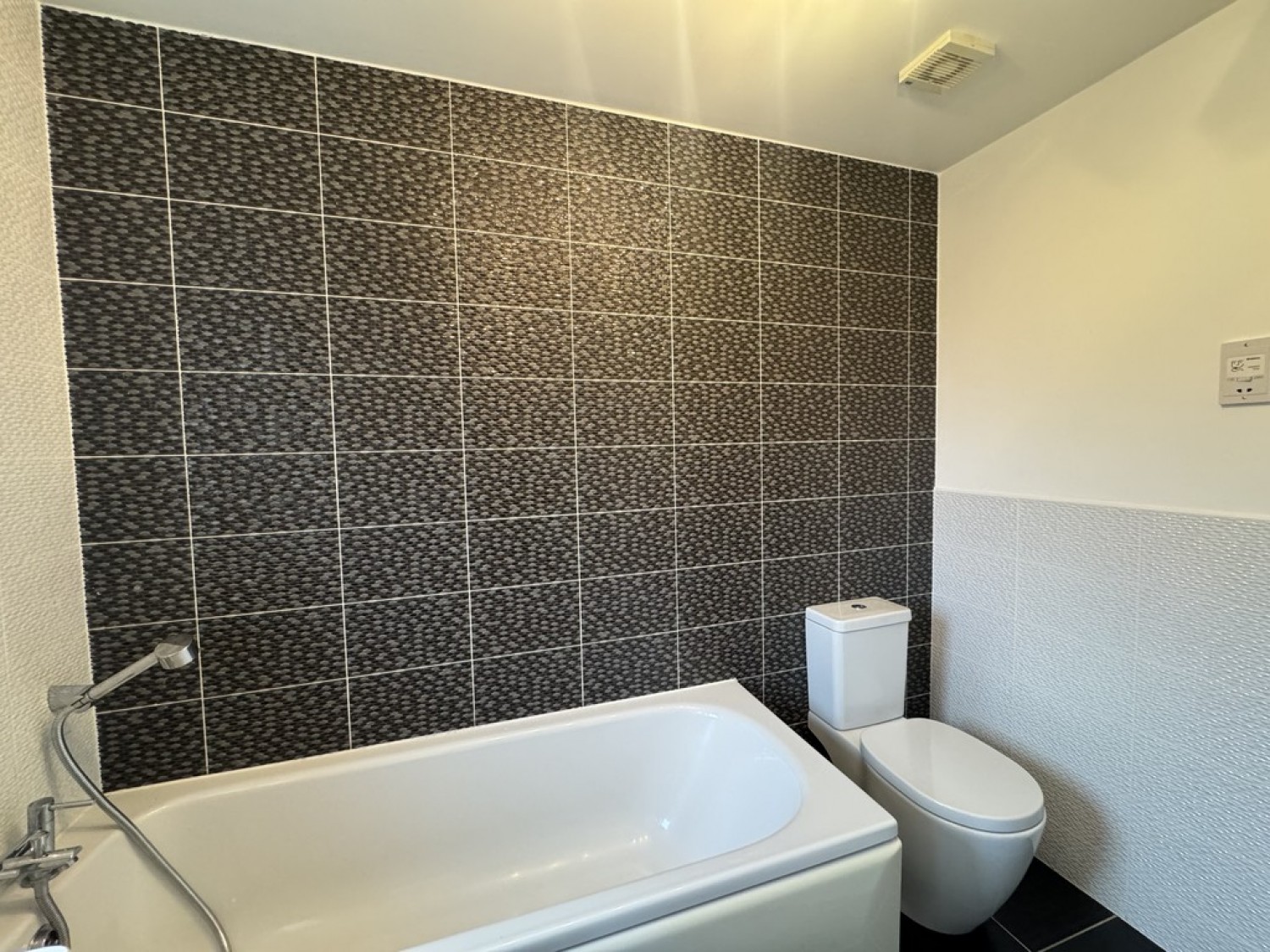 3 bedroom House for Letting Pigeon Bridge Way, Aston, Sheffield