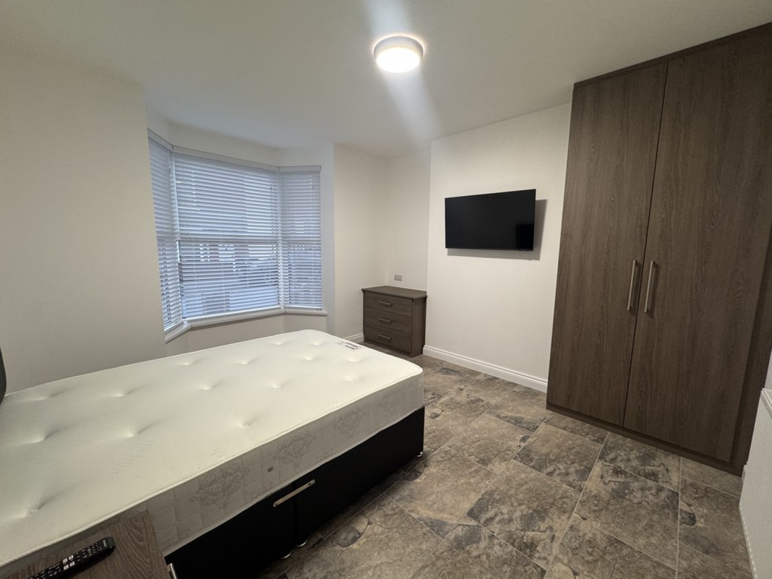 1 bedroom House of Multiple Occupation for Letting Room 1 , 46 Central Avenue