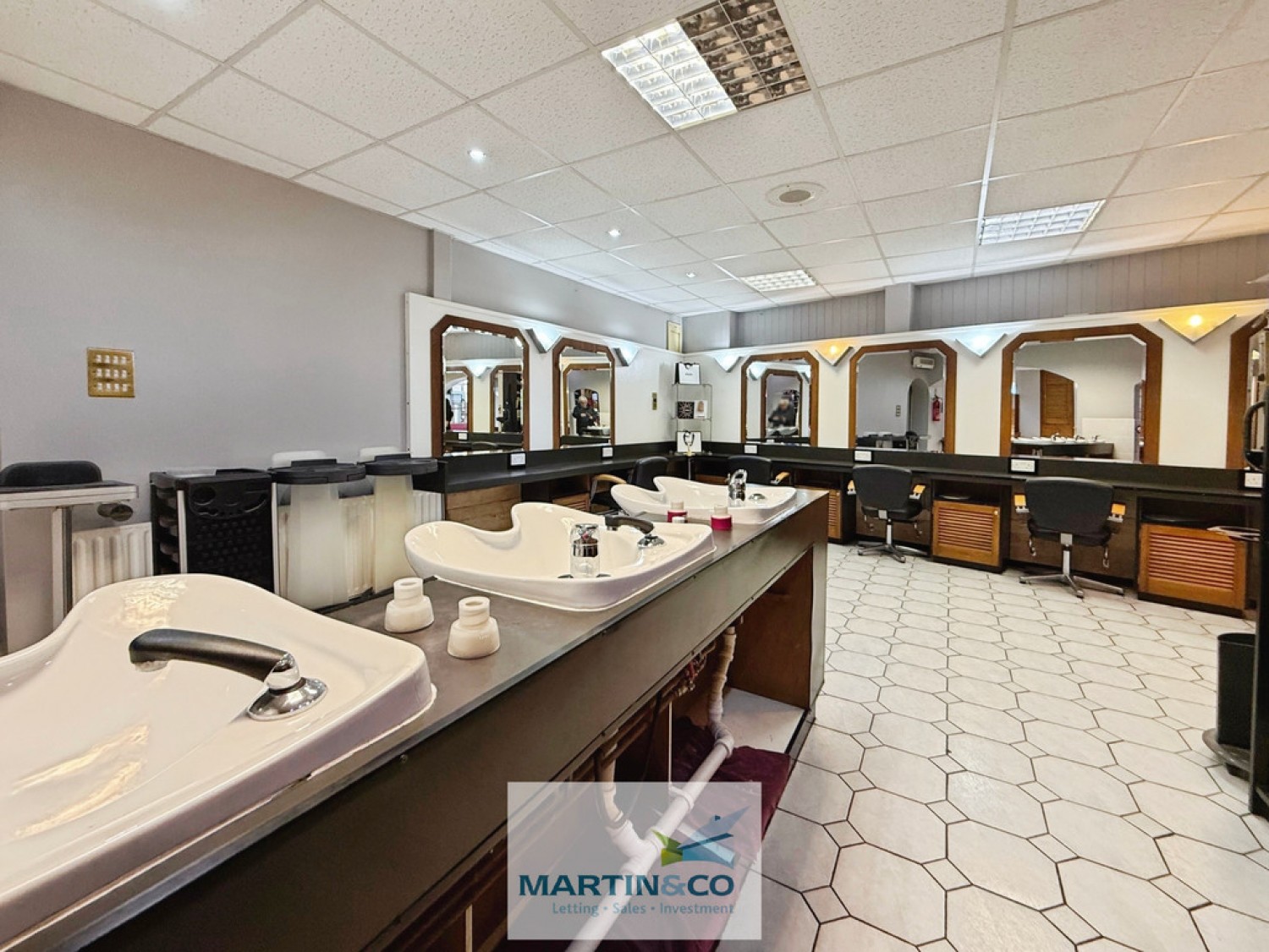 0 bedroom House for Auction Capelli Salon, Gateford Road