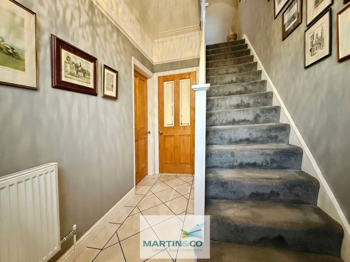 Doncaster Road, Carlton In Lindrick