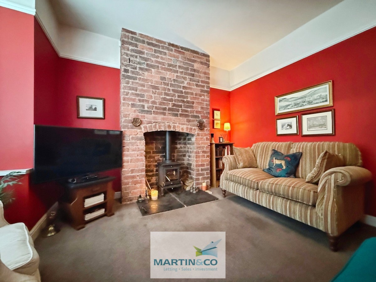 Doncaster Road, Carlton In Lindrick