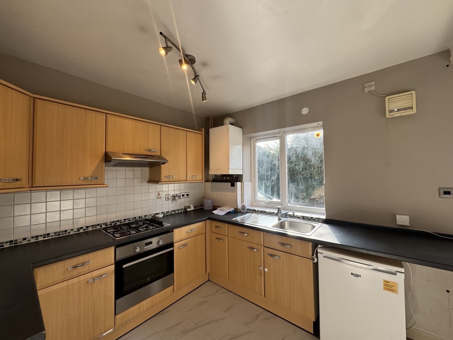 2 bedroom House for Letting Ashley Terrace, Carlton Road, Worksop