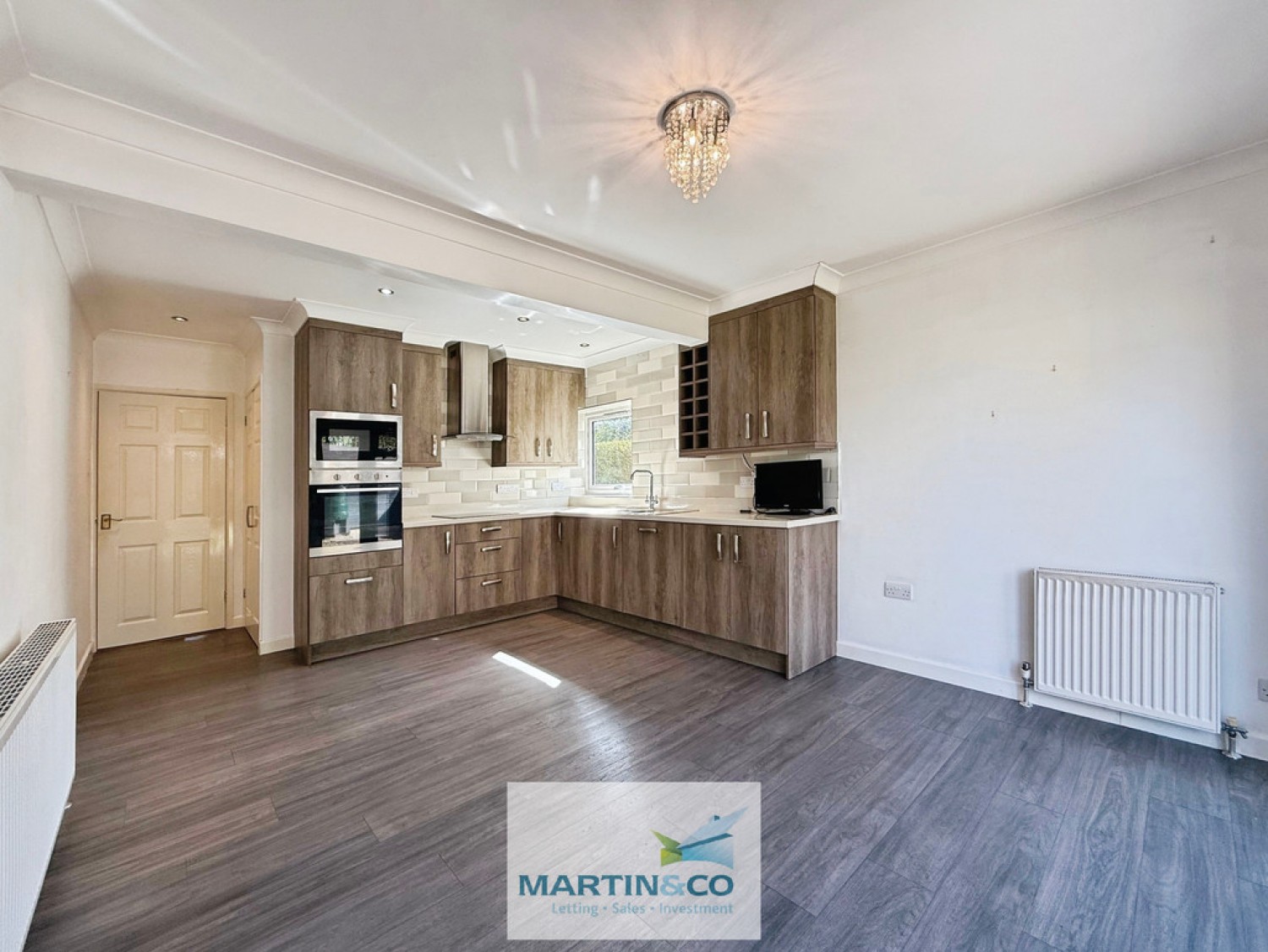 2 bedroom Bungalow for Sale Manor Road, Wales, Sheffield