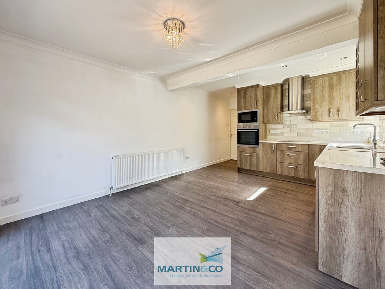 2 bedroom Bungalow for Sale Manor Road, Wales, Sheffield