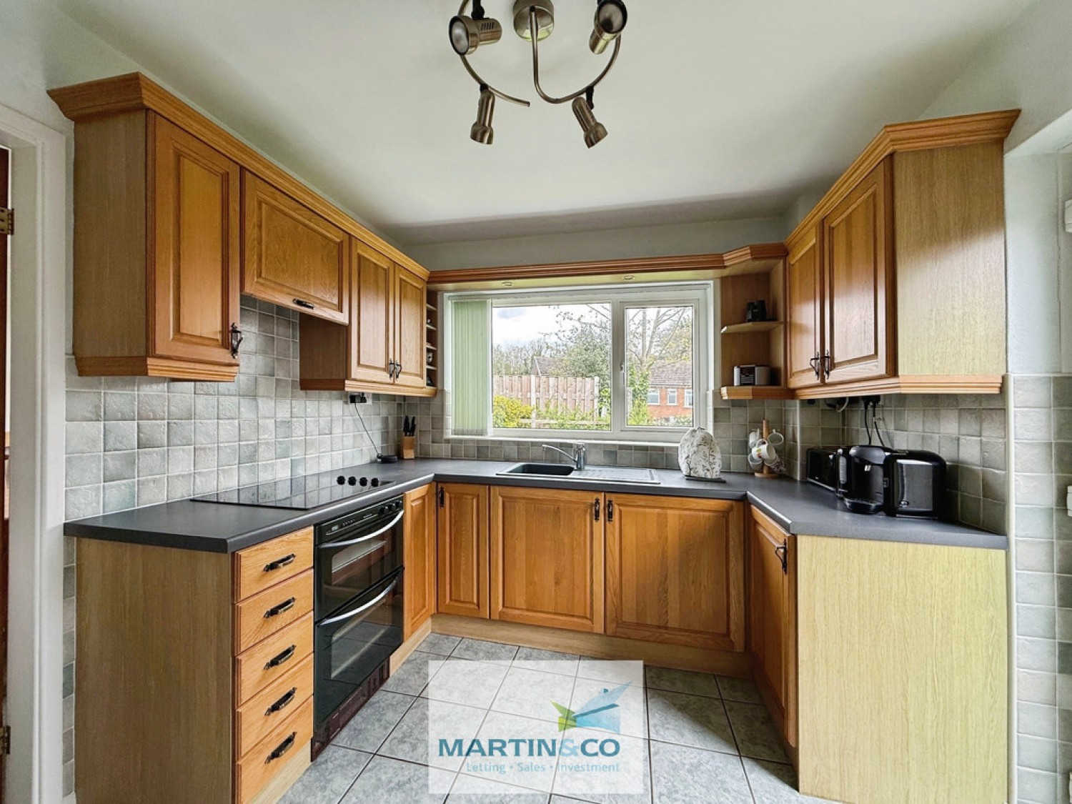 3 bedroom House for Sale Limestone Close, Woodsetts