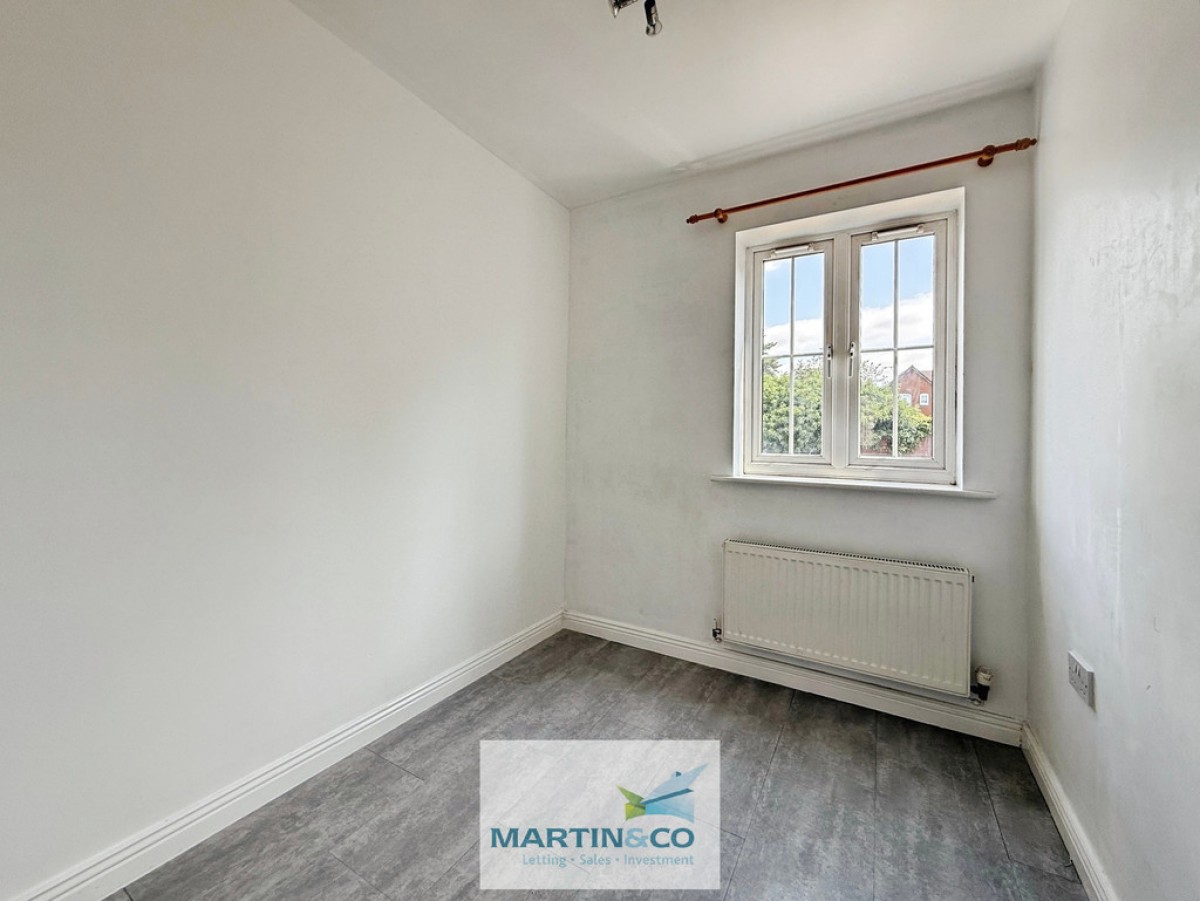 Kensington Way , Worksop , Notts