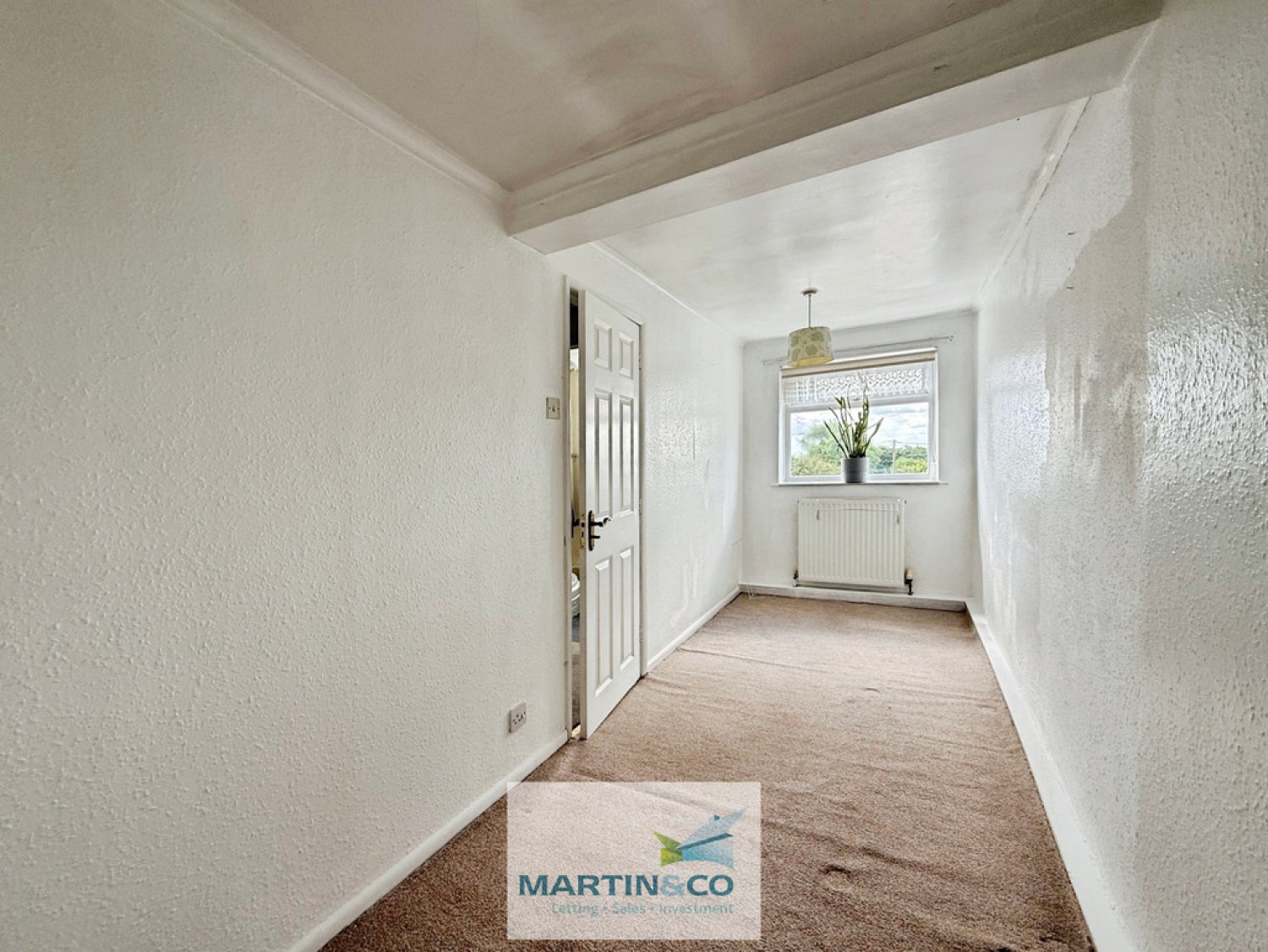 2 bedroom House for Sale Whitwell Common , Whitwell