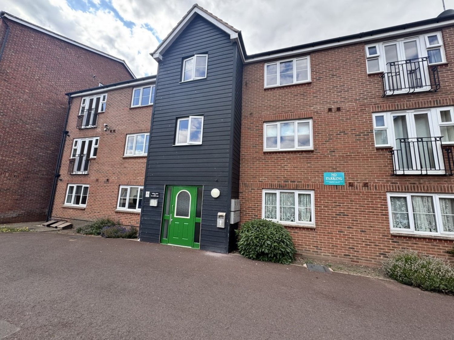 1 bedroom Flat for Letting Mill Bridge Close, Retford