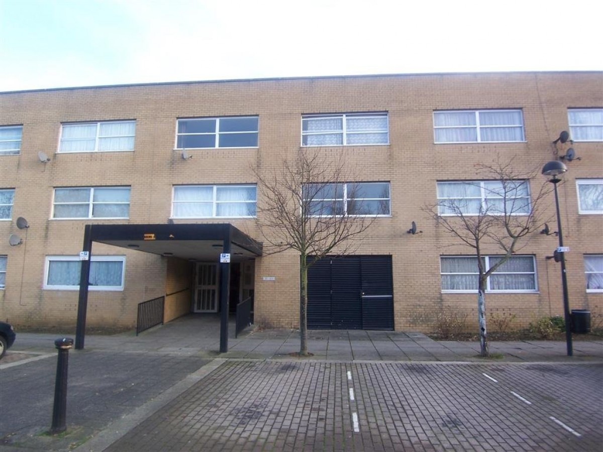 North 9th Street, Central Milton Keynes