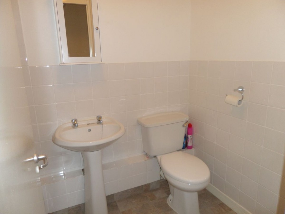 North 9th Street, Central Milton Keynes