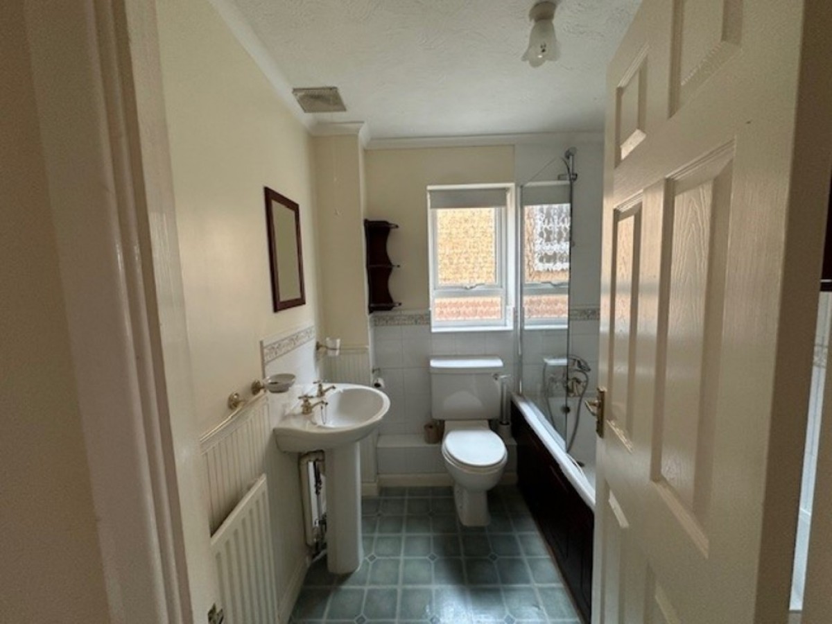 Ravenscar Court, Emerson Valley