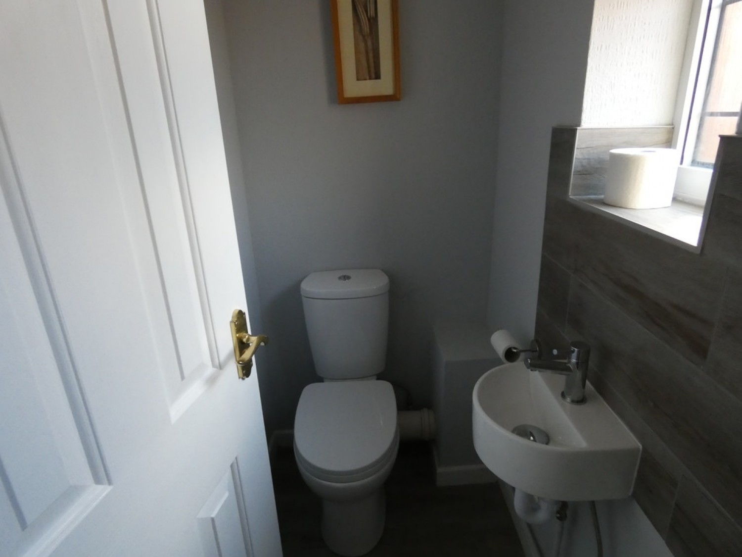 3 bedroom House for Letting Newport Road, Woolstone