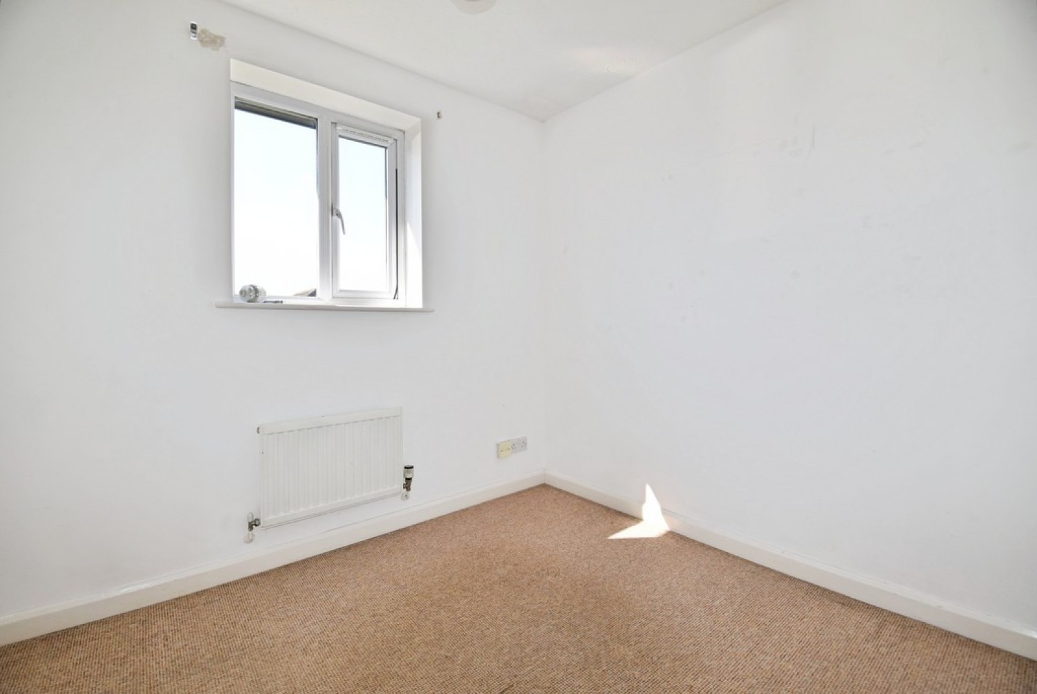 3 bedroom House for Letting Pipston Green, Kents Hill