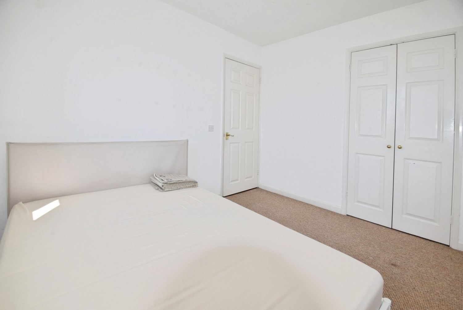 3 bedroom House for Letting Pipston Green, Kents Hill