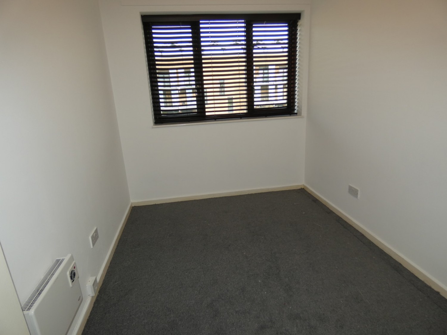 2 bedroom Flat for Letting Albion Place, Campbell Park