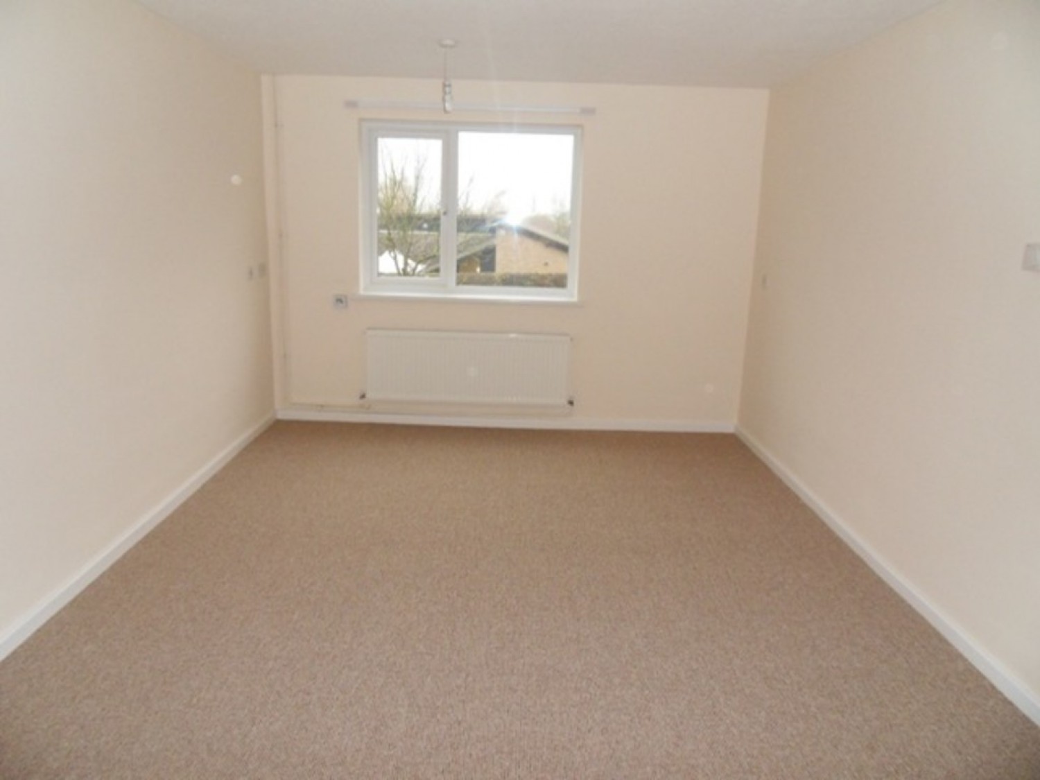 1 bedroom Flat for Letting Downs Barn Boulevard, Downs Barn