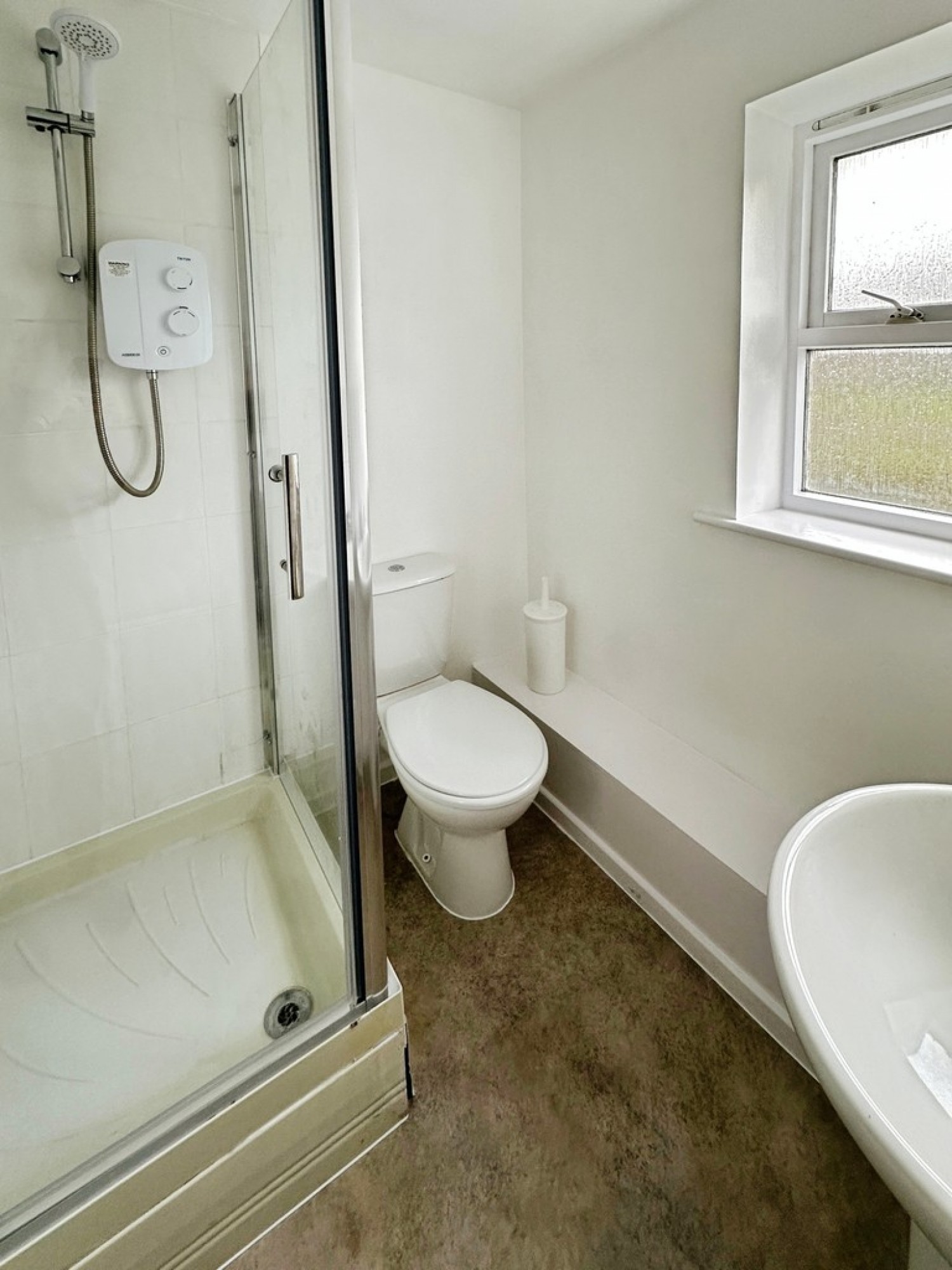 3 bedroom House for Letting The Oval, Oldbrook, Milton Keynes