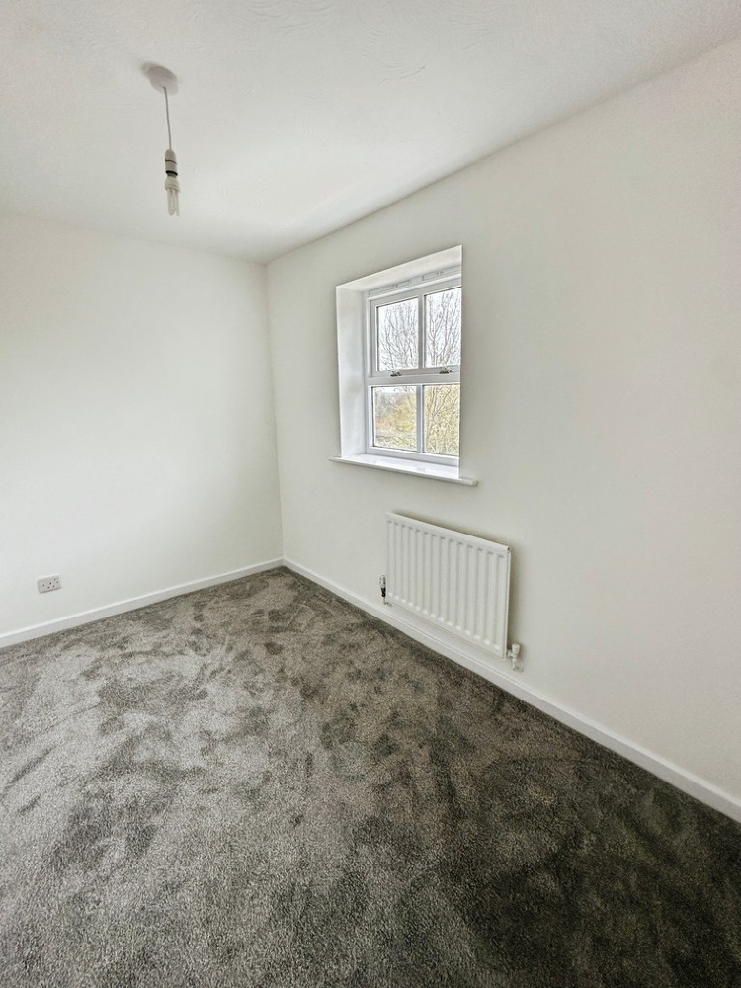 3 bedroom House for Letting The Oval, Oldbrook, Milton Keynes